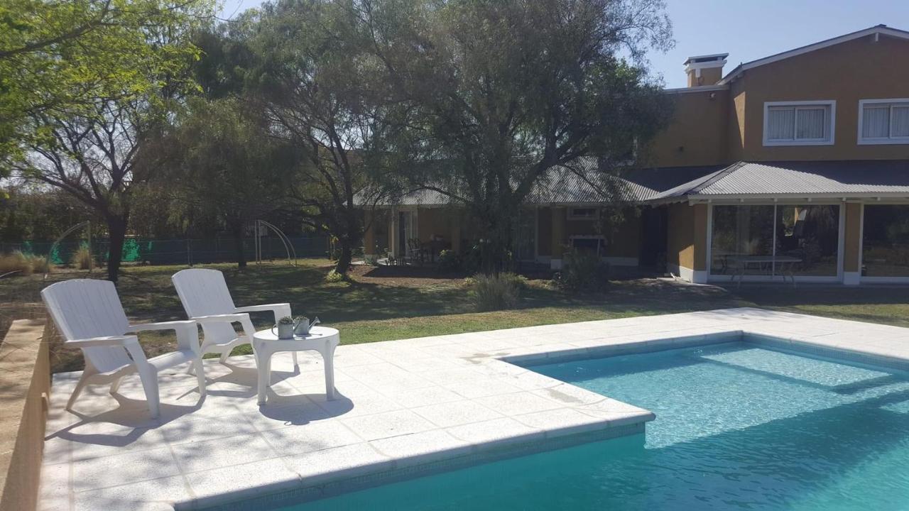 Casa 6 A Malibu 3Km Del Aeropuerto Podes Dejar Tu Auto Villa Allende Eksteriør billede